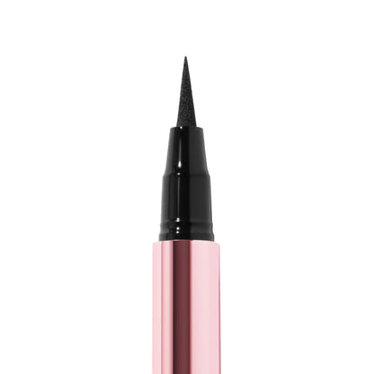 OVERACHIEVER ON POINT LIQUID LINER (Delineador para ojos)