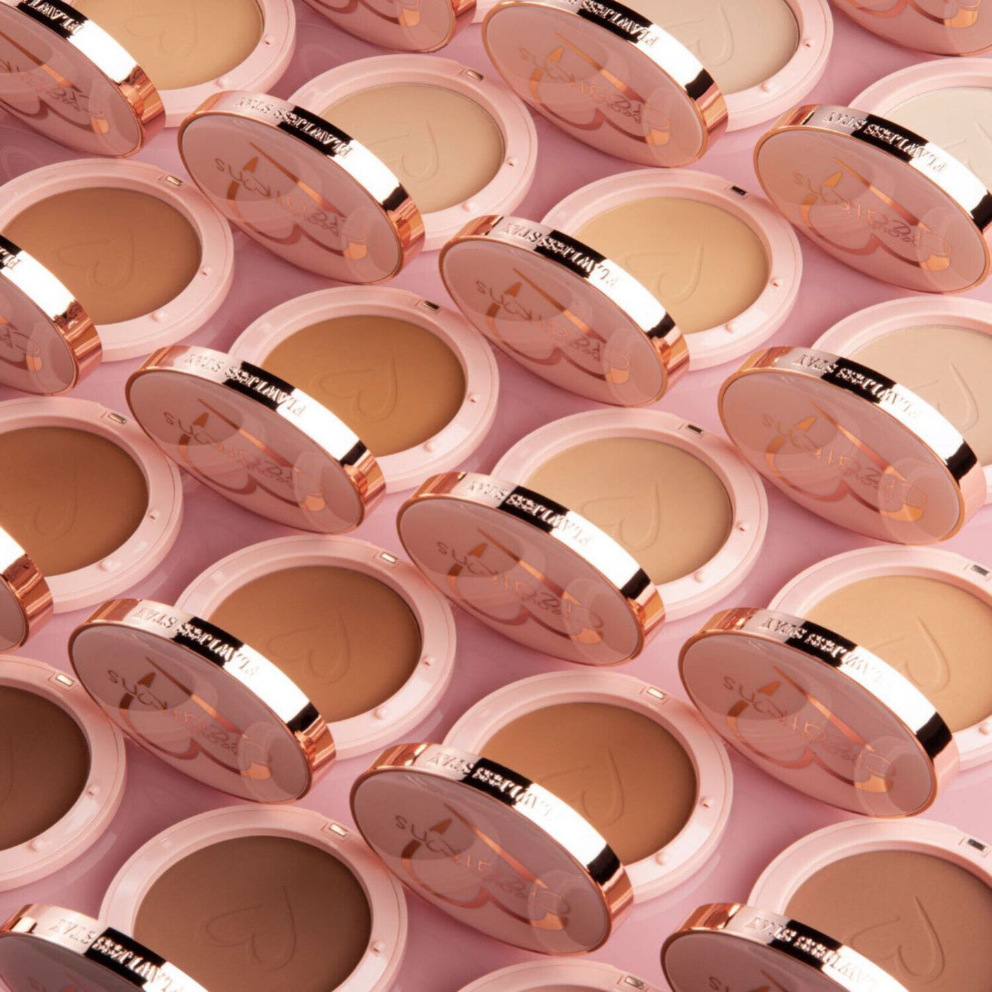 FLAWLESS STAY POWDER FOUNDATION (Base en polvo)